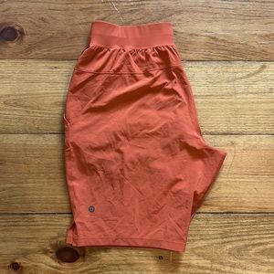Lululemon THE short Liner